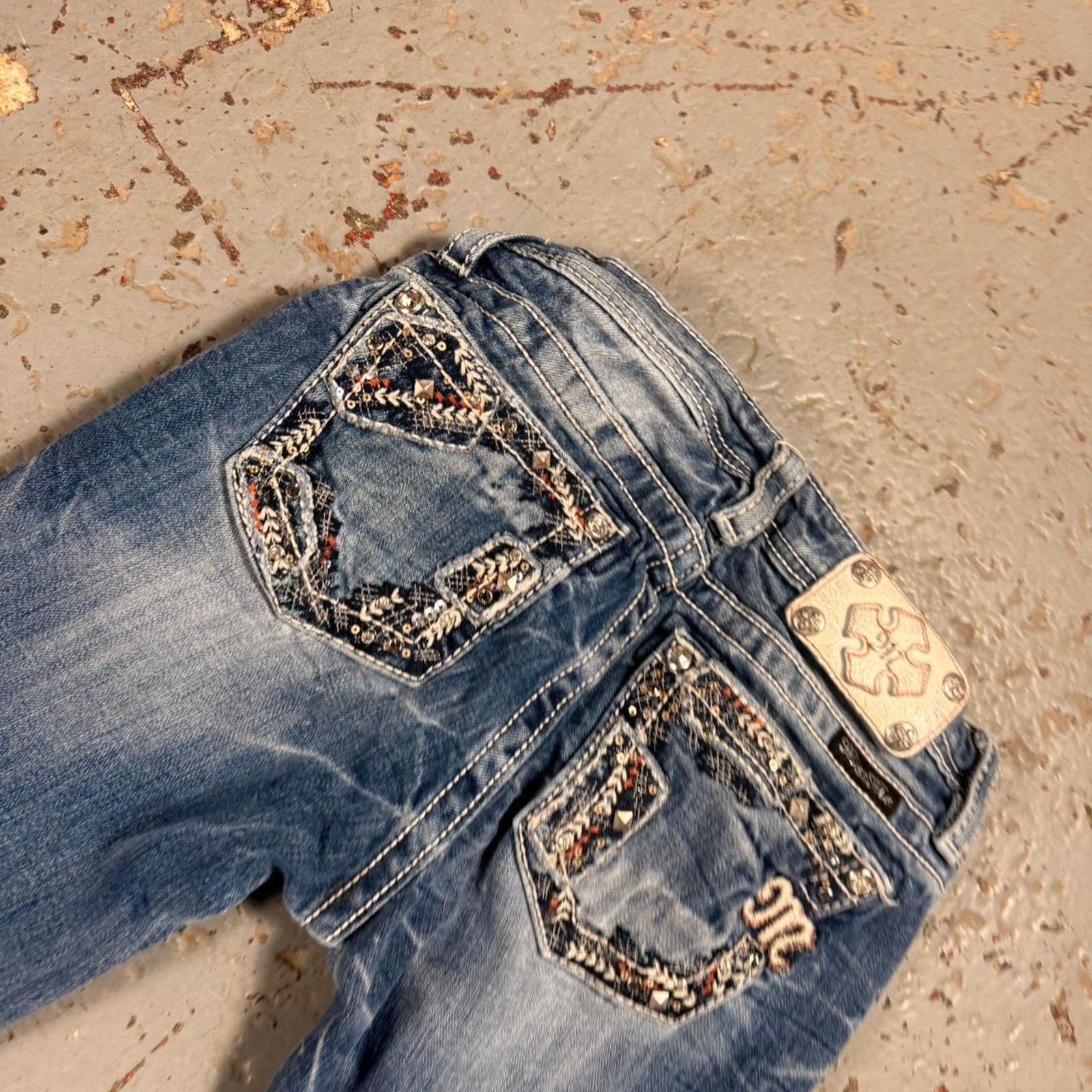 Miss Me Miss me blue low rise jeans Size 28" / US 6 / IT 42 - 2 Thumbnail