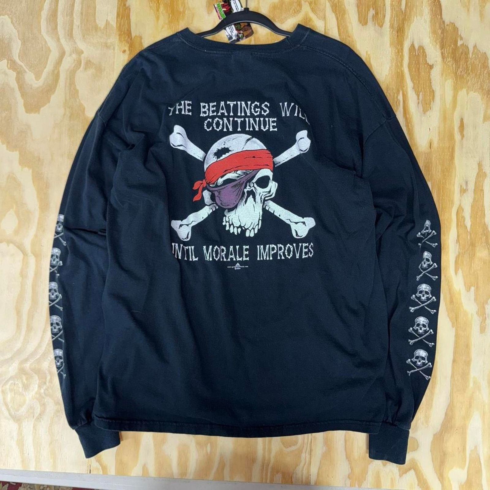 Gildan XXL - Vintage y2k pirate skeleton skull long sleeve t-shirt Size US XXL / EU 58 / 5 - 1 Thumbnail