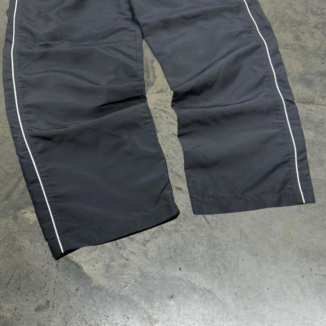 Old Navy × Vintage Vintage Y2K Old Navy Side Stripe Nylon Track Pants Size US 32 / EU 48 - 3 Thumbnail