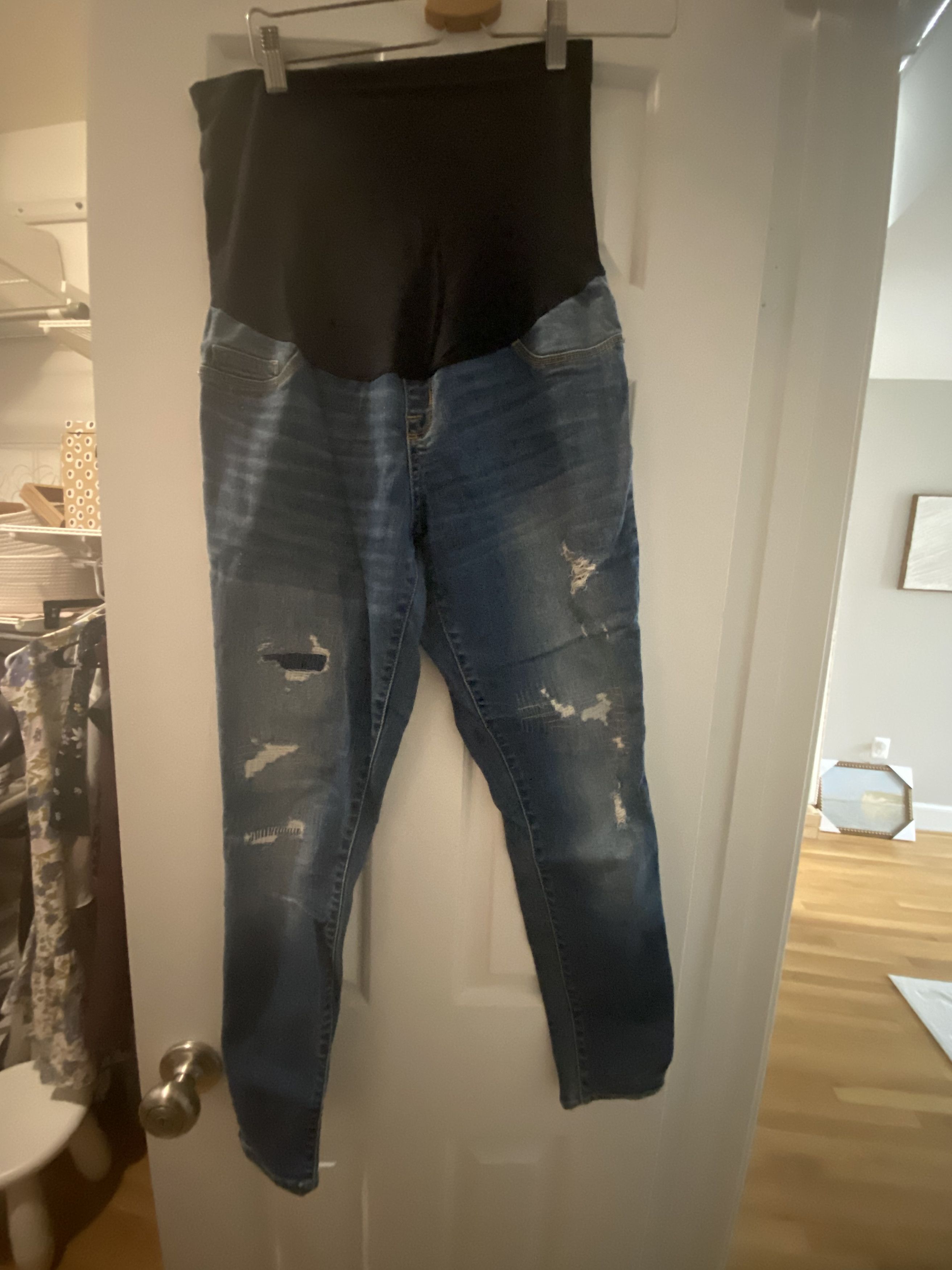 Other Liz Lange Maternity Jeans Over The Belly Skinny Distressed Size 26" / US 2 / IT 38 - 1 Thumbnail