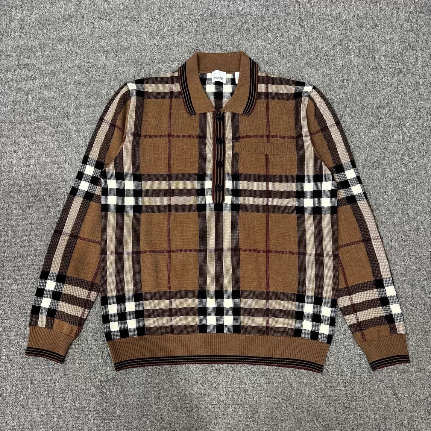 Burberry Burberry Classic Check Wool Sweater M LS 99 New Size US M / EU 48-50 / 2 - 1 Thumbnail