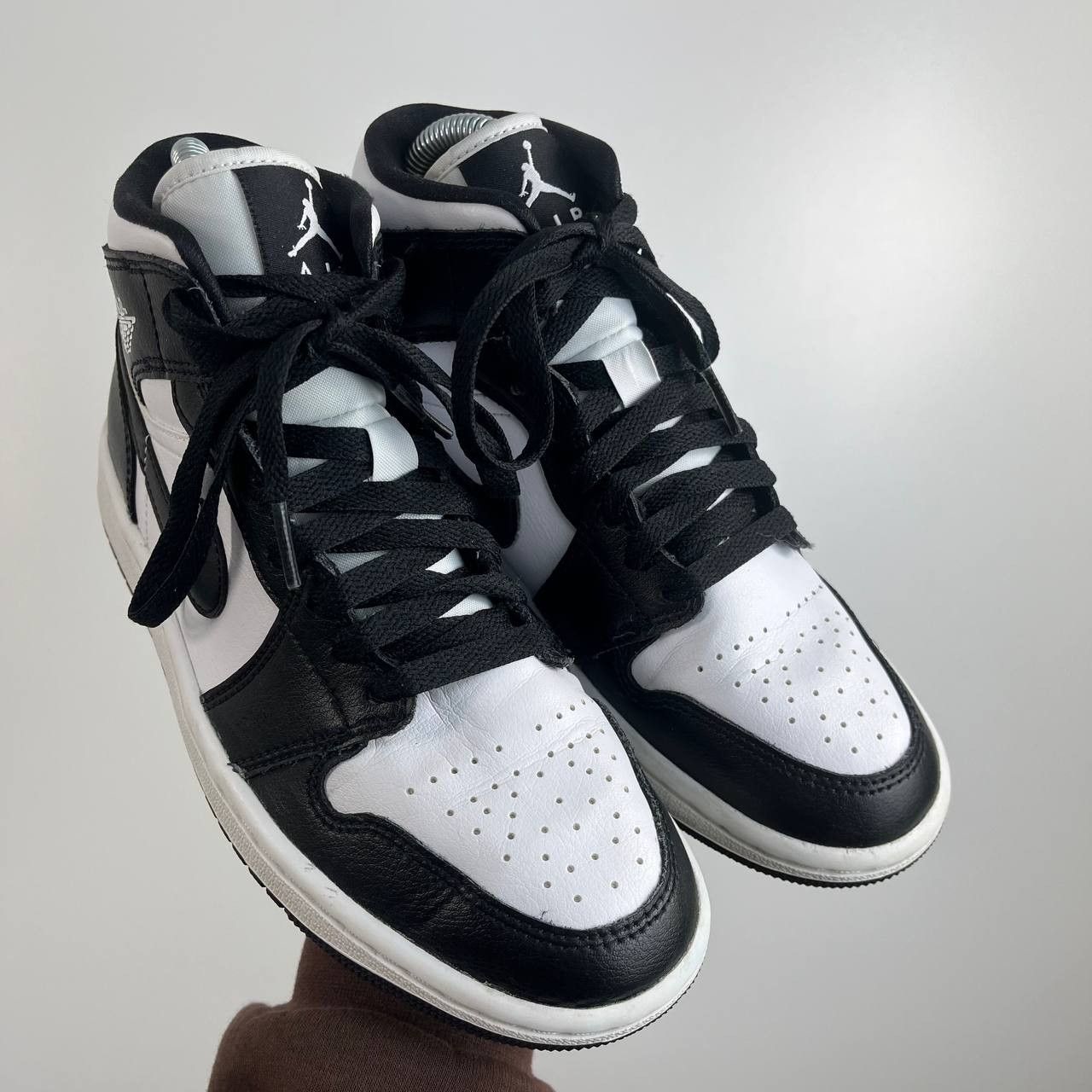 Nike Nike Air Jordan 1 Mid Black White Sneakers Womens Size 37.5 Size US 6.5 / IT 36.5 - 1 Thumbnail