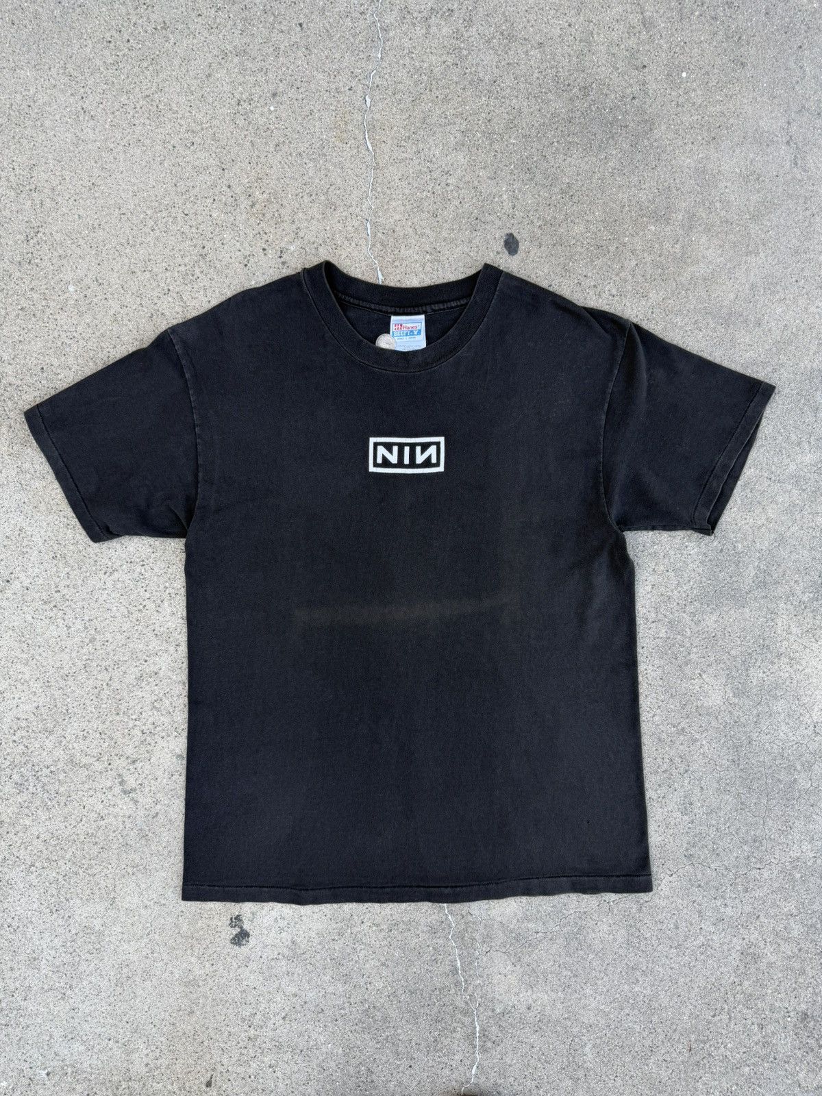 Vintage 1990s Nine Inch Nails "NIN" Band Tee Size US L / EU 52-54 / 3 - 1 Thumbnail