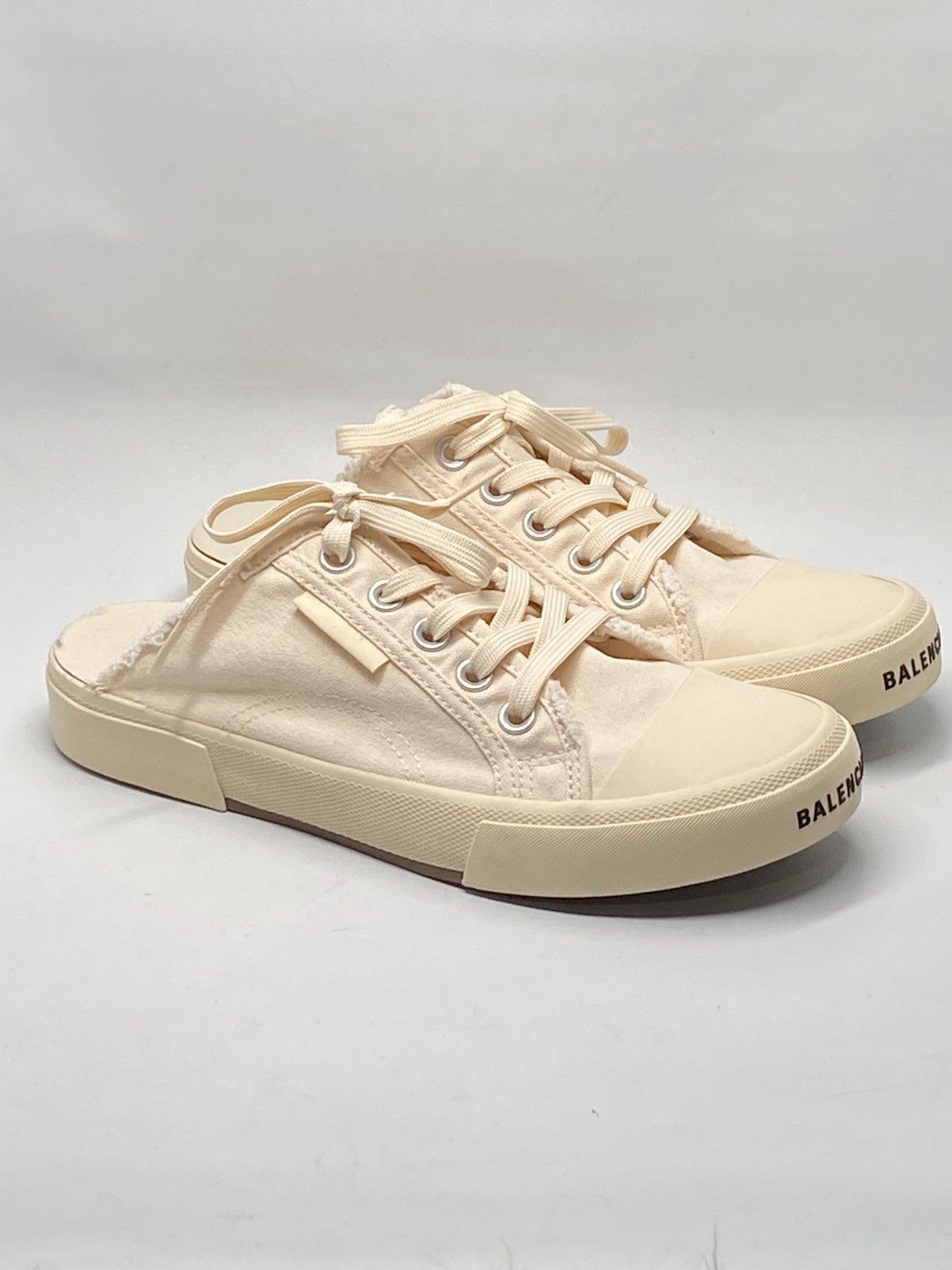 Balenciaga Balenciaga Slip-On Paris White Cotton Sneakers Women size 38 Size US 8 / IT 38 - 7 Thumbnail