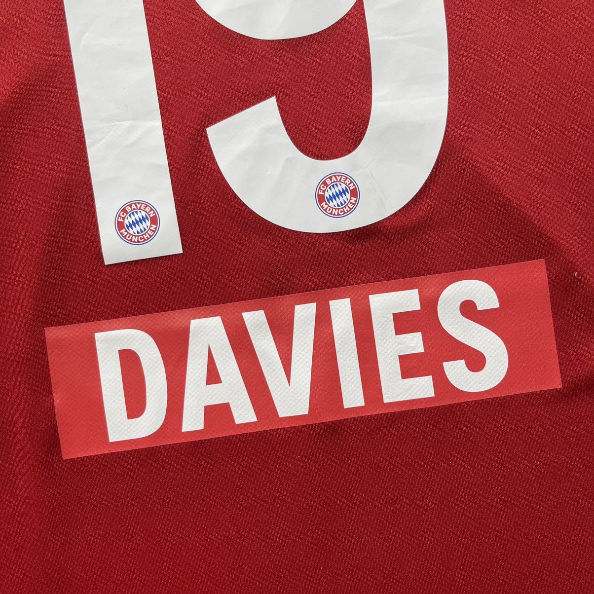 Vintage BAYERN ADIDAS 2020/2021 FOOTBALL HOME JERSEY #19 DAVIES Size US M / EU 48-50 / 2 - 9 Thumbnail