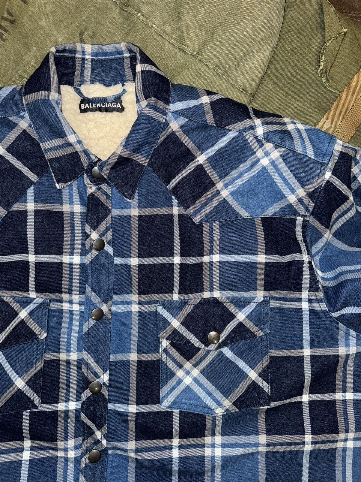 Balenciaga Balenciaga oversized flannel shearling shirt jacket Size US XL / EU 56 / 4 - 3 Thumbnail