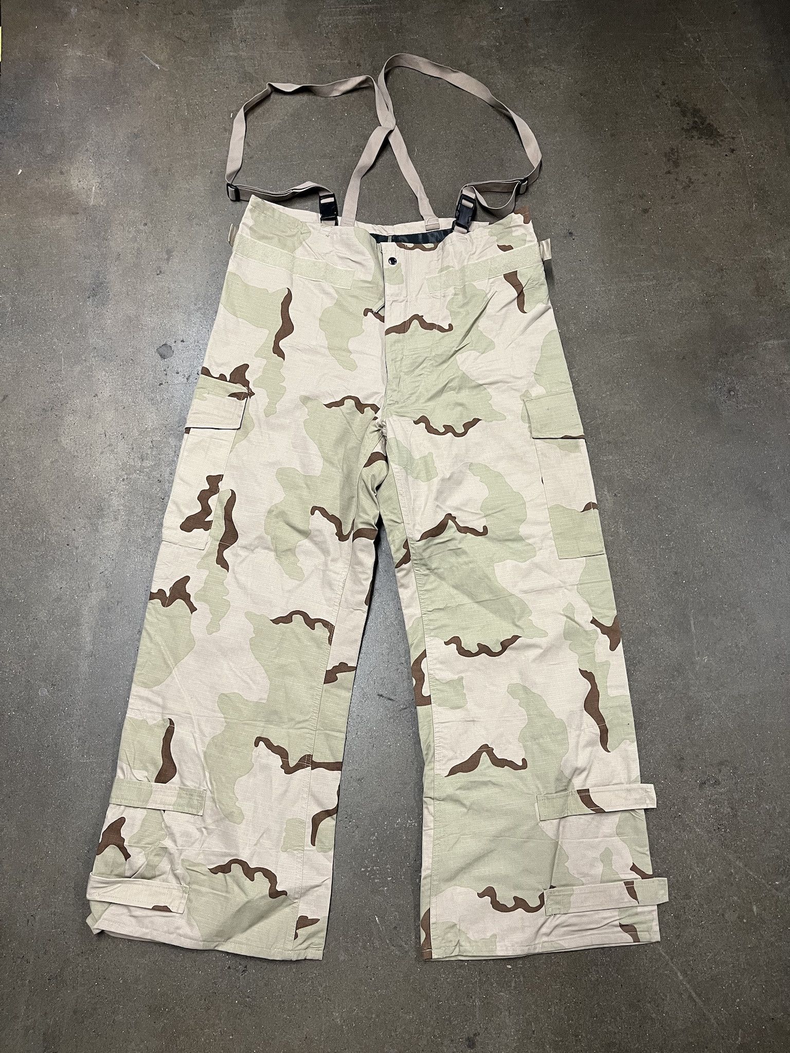 Vintage Vintage Military Desert Camo Chemical Protective Overalls Size L Size US 42 / EU 58 - 1 Thumbnail