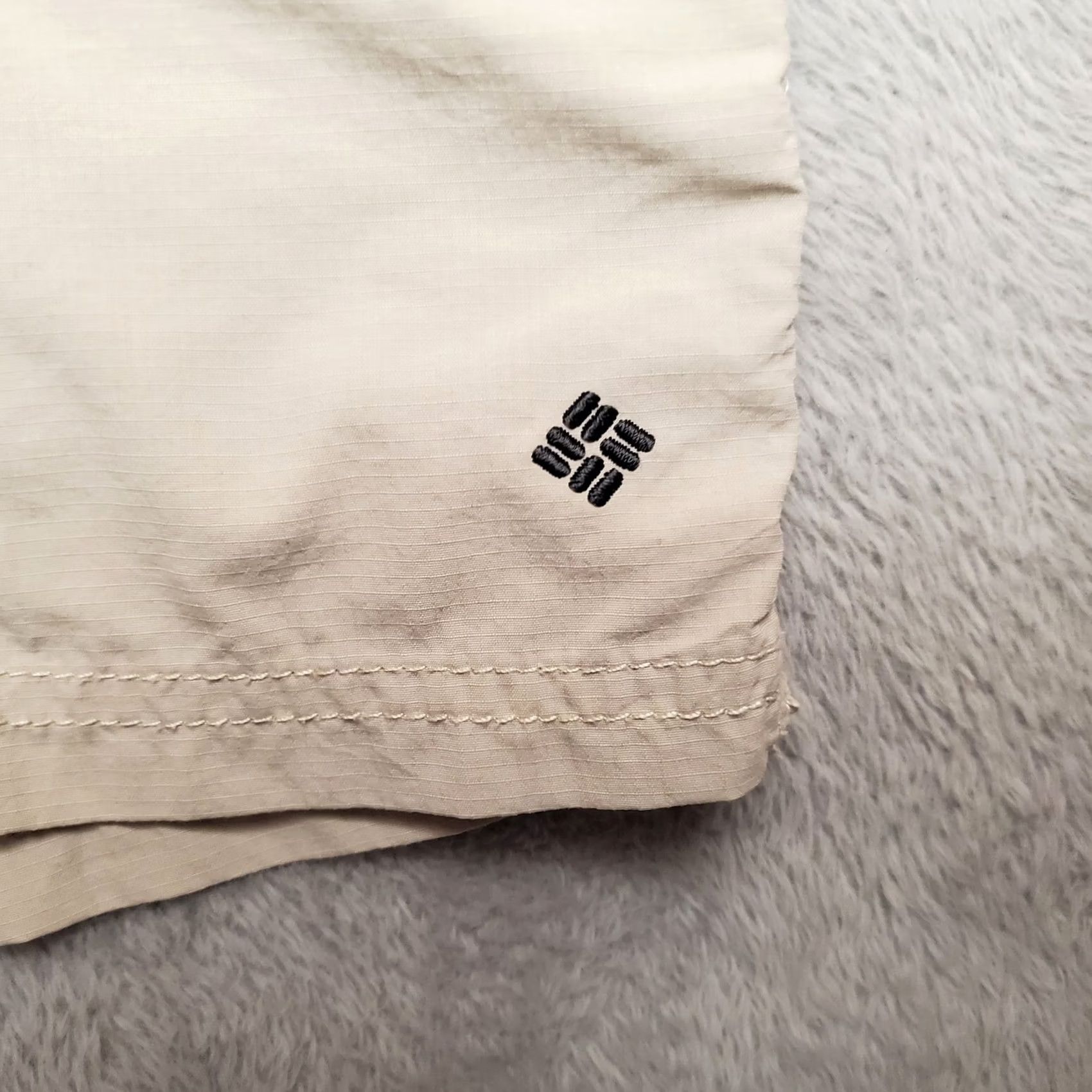 Vintage Columbia Shorts Womens 31 Beige Omni Shade Nylon Performance Cargo Lightweight Cargo Pocket Belt Loops Plaid Outdoor Hiking Casual Womens 12 Beige Size 34" / US 12 / IT 48 - 2 Thumbnail