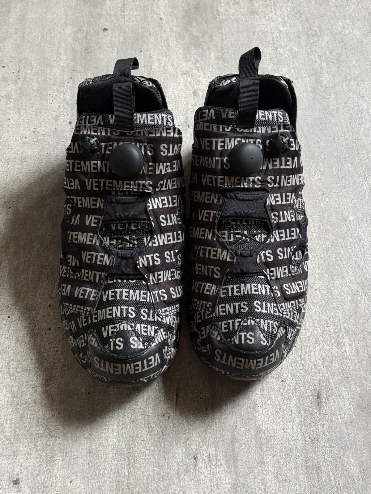 Reebok × Vetements VETEMENTS X Reebok Instapump Fury Monogram Size US 7 / EU 40 - 6 Thumbnail