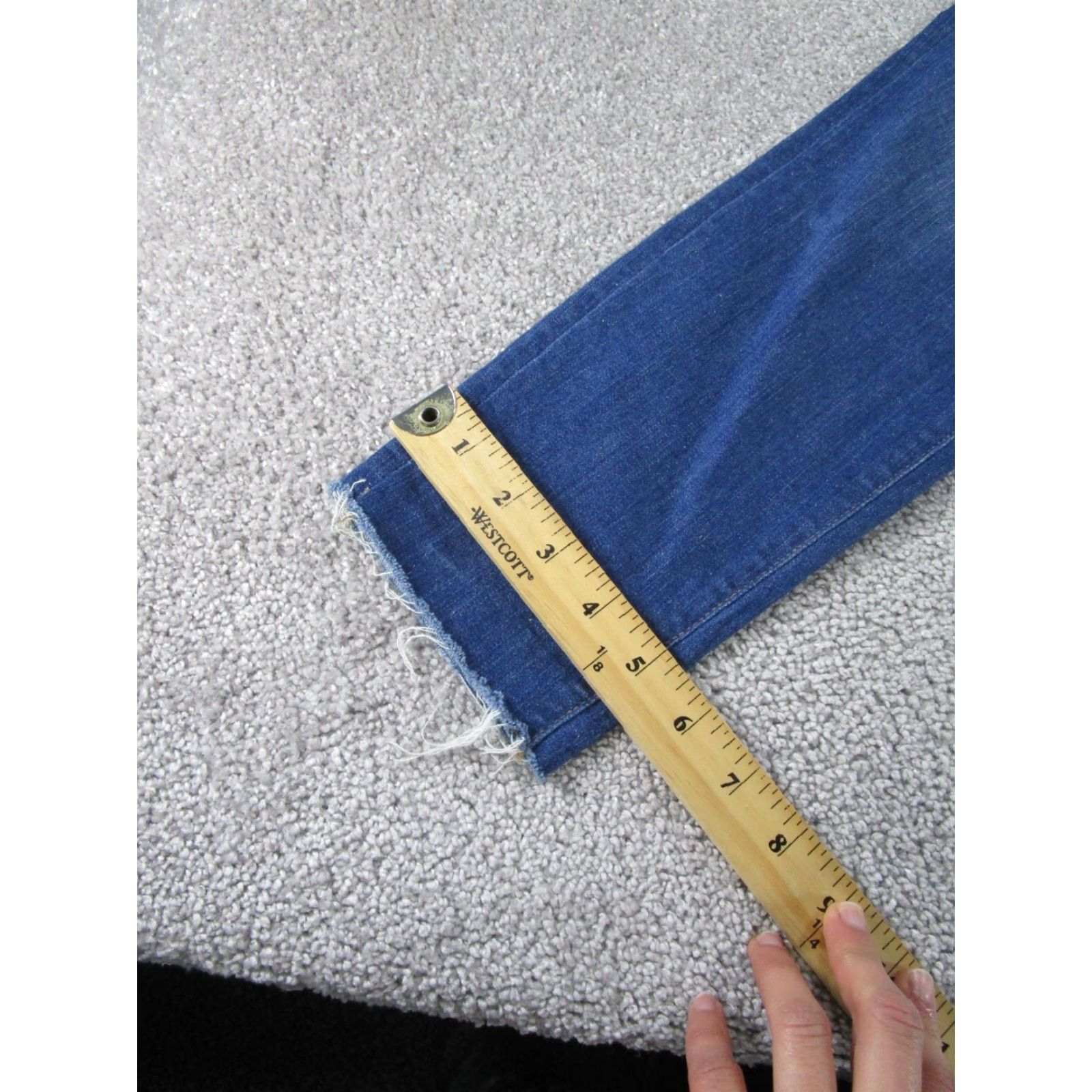 Madewell VINTAGE Madewell Jeans Womens 28 Skinny Mid Rise Dark Wash Denim Raw Hem Blue 2010s Womens Size 28" / US 6 / IT 42 - 5 Thumbnail