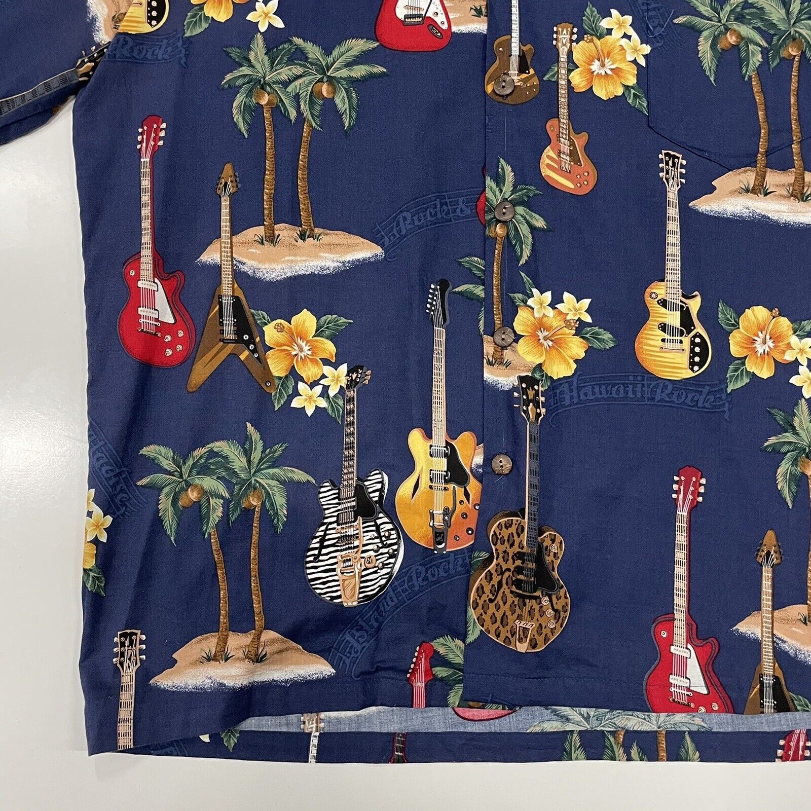 Hilo Hattie Hilo Hattie Men’s Hawaiian Shirt Guitar Floral Palm Beach XL Size US XL / EU 56 / 4 - 2 Thumbnail