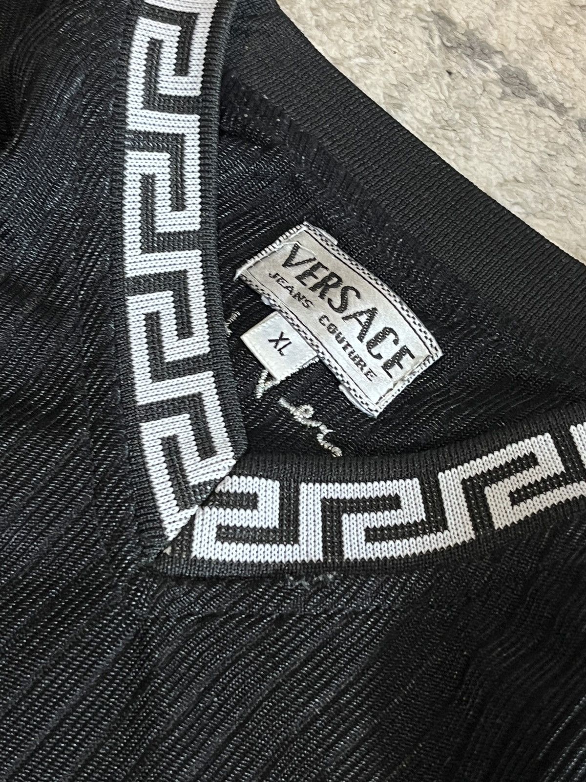 Versace Vintage Versace black T-shirt Size US XL / EU 56 / 4 - 4 Thumbnail