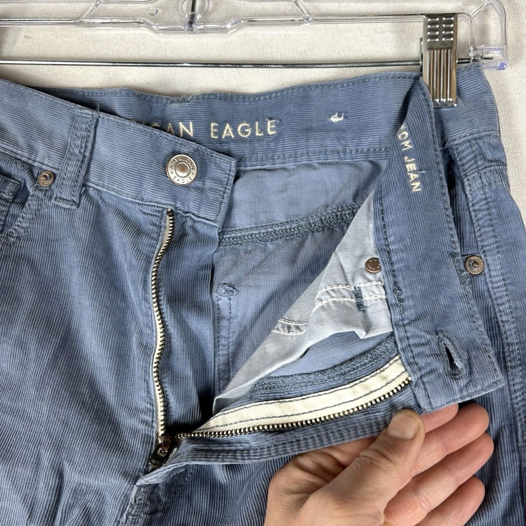 American Eagle Outfitters VINTAGE American Eagle Jeans? (Cannot determine vintage) Size 27" / US 4 / IT 40 - 4 Thumbnail