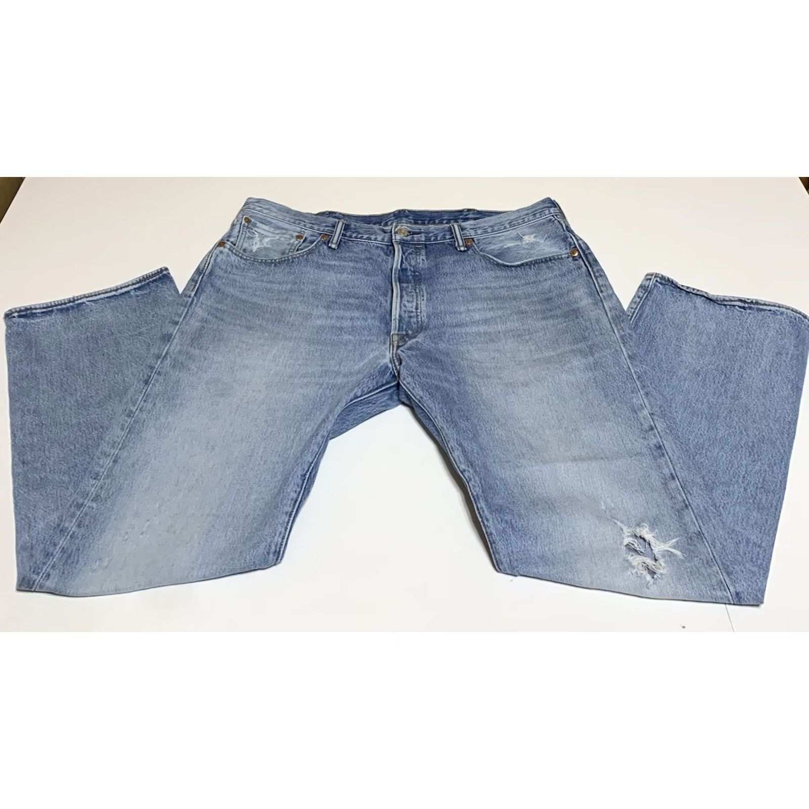 Levi's Levi's 501 Straight Fit Jeans 38x32 Distressed Button Fly Denim 5-Pocket Men Regular Classic Blue Size US 38 / EU 54 - 2 Thumbnail
