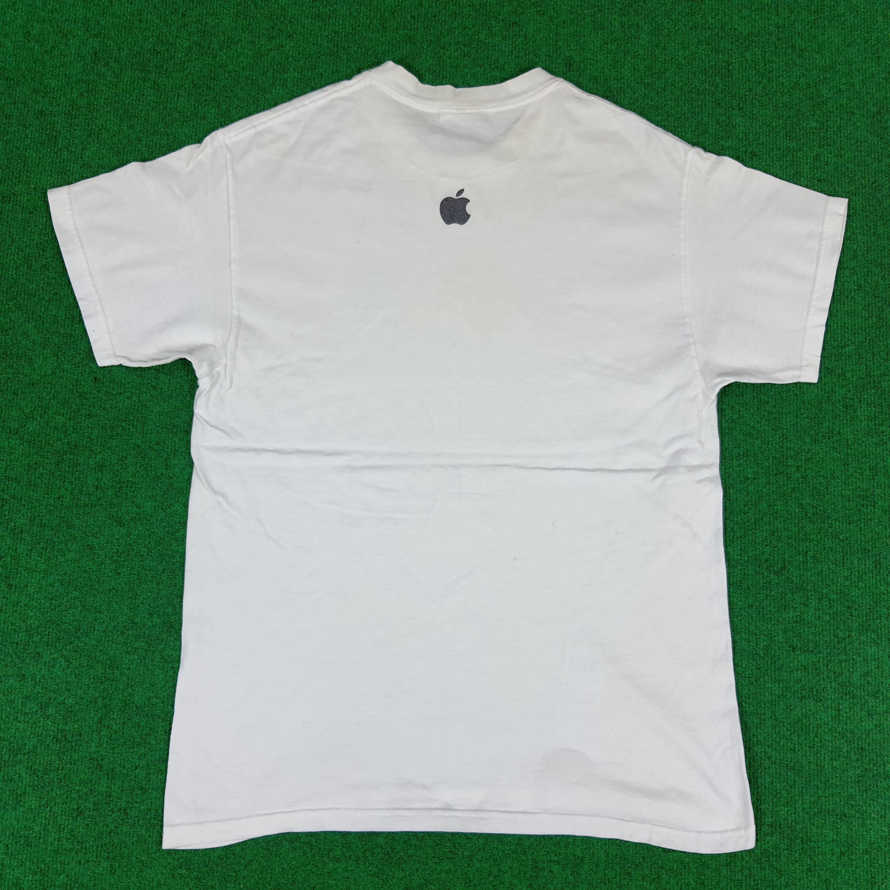 Apple Vintage Mac Apple America Product T-shirt Size US M / EU 48-50 / 2 - 3 Thumbnail