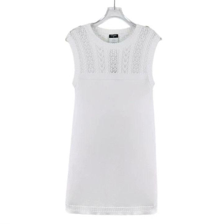 Chanel Chanel White Cable-Knit Cotton Sleeveless Dress Size M / US 6-8 / IT 42-44 - 1 Thumbnail