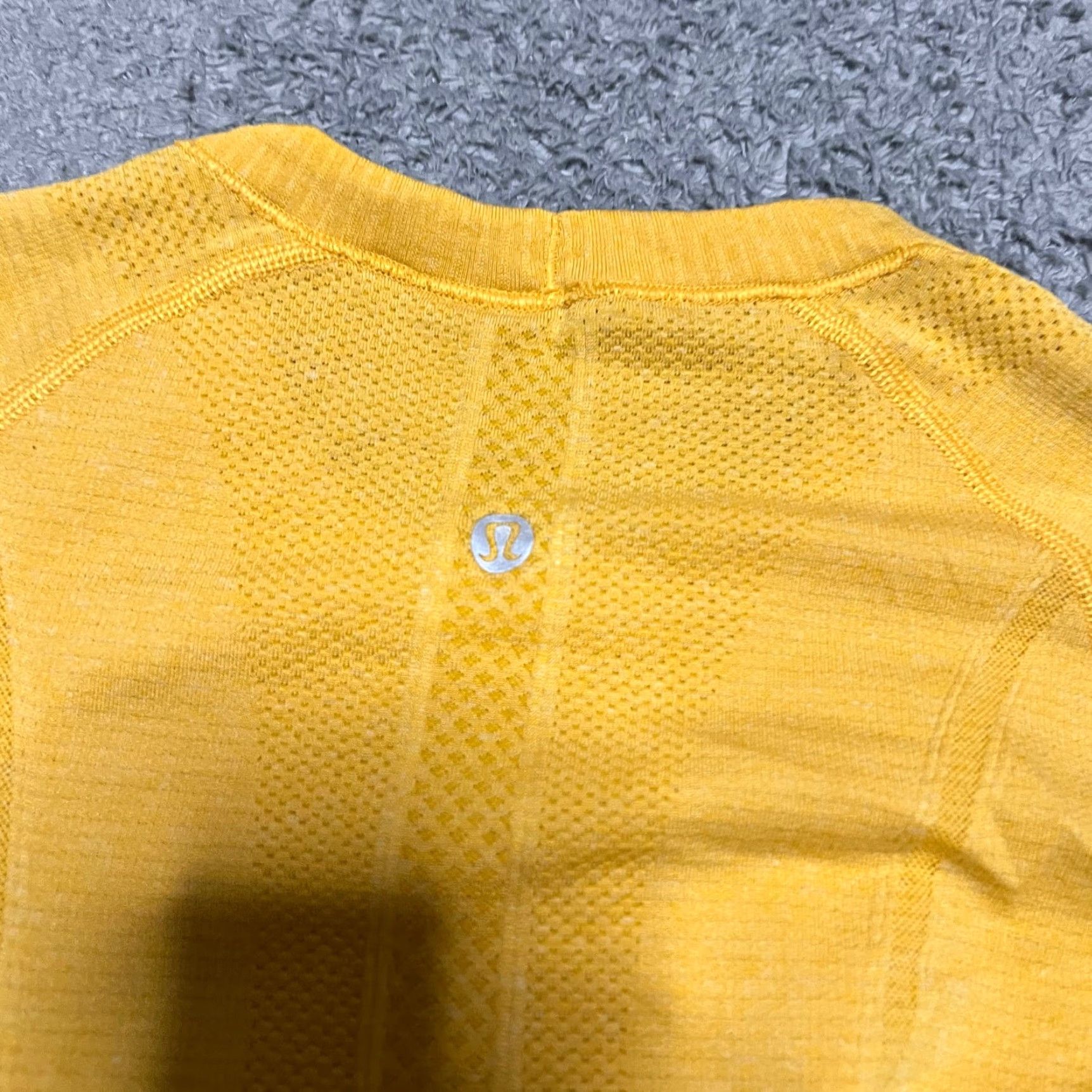 Lululemon Lululemon Shirt Womens 4 Swiftly Long Sleeve Yellow Running Regular Womens Size 4 Yellow Shirt Size S / US 4 / IT 40 - 4 Thumbnail