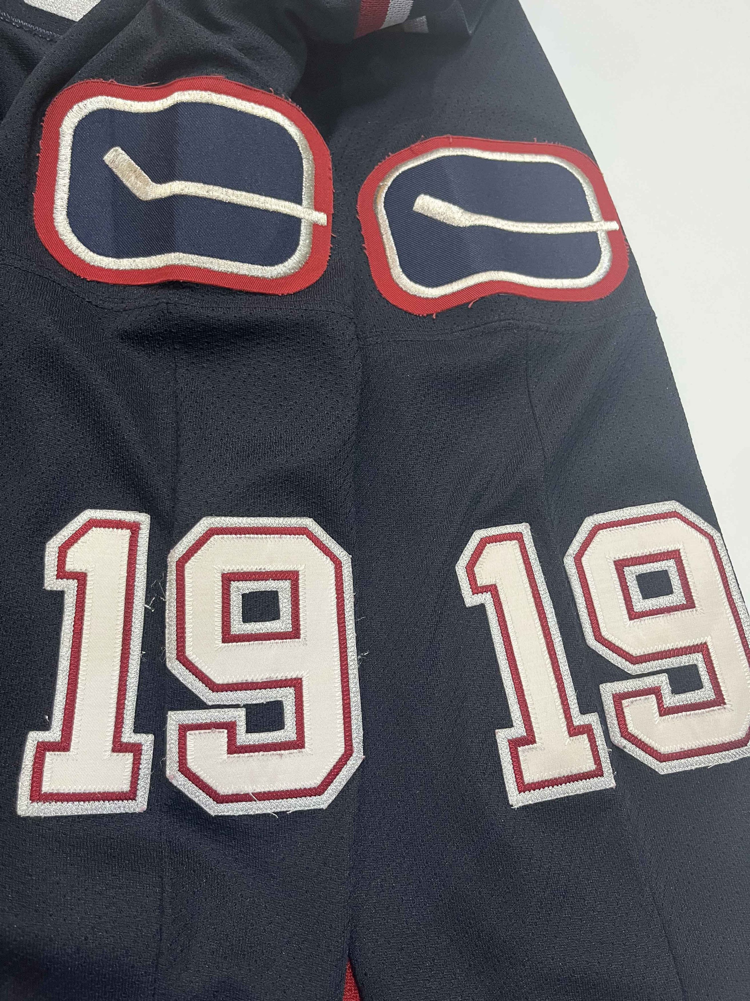 Ccm CCM Vancouver Canucks NASLUND #19 NHL Hockey Jersey Size US XXL / EU 58 / 5 - 6 Thumbnail
