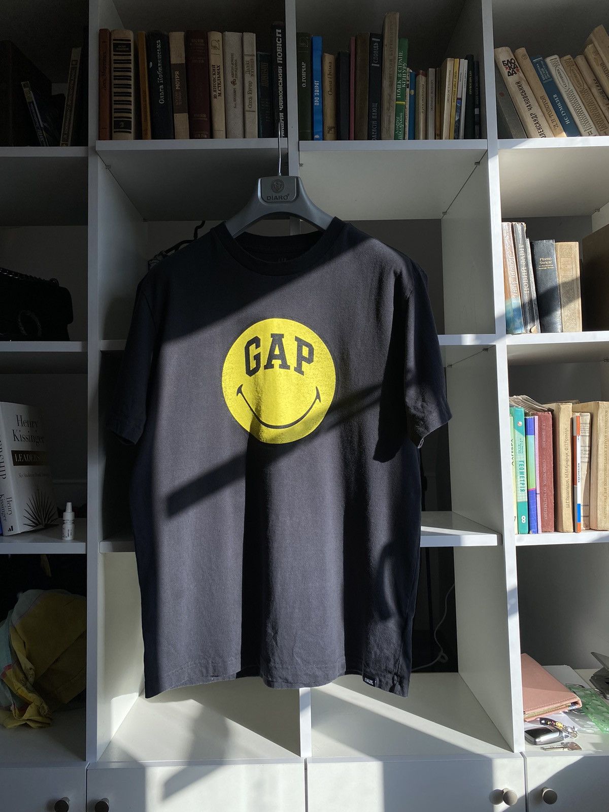 Gap Vintage GAP x Smiley from Nirvana T Shirt Tee Size US L / EU 52-54 / 3 - 1 Thumbnail