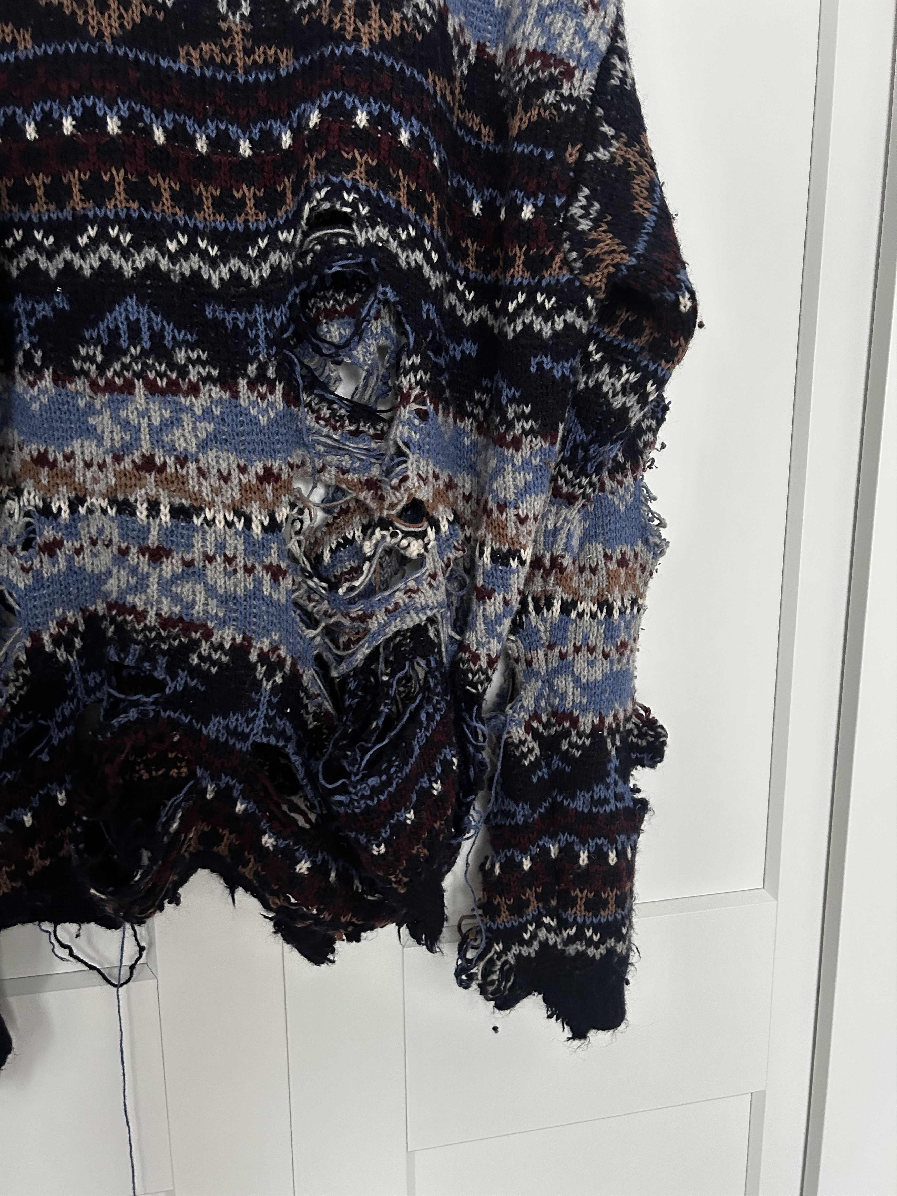 Balenciaga Balenciaga ripped Christmas jumper Size US XXL / EU 58 / 5 - 6 Thumbnail