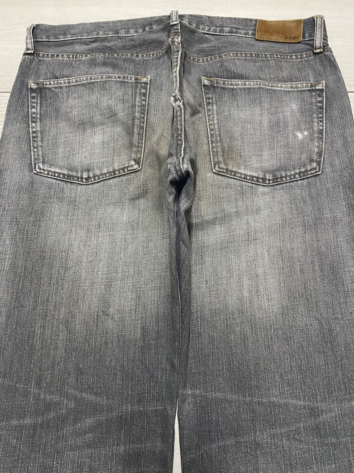 Uniqlo Vintage Uniqlo S003 Stone Wash Distressed Baggy Jeans Size US 37 - 4 Thumbnail
