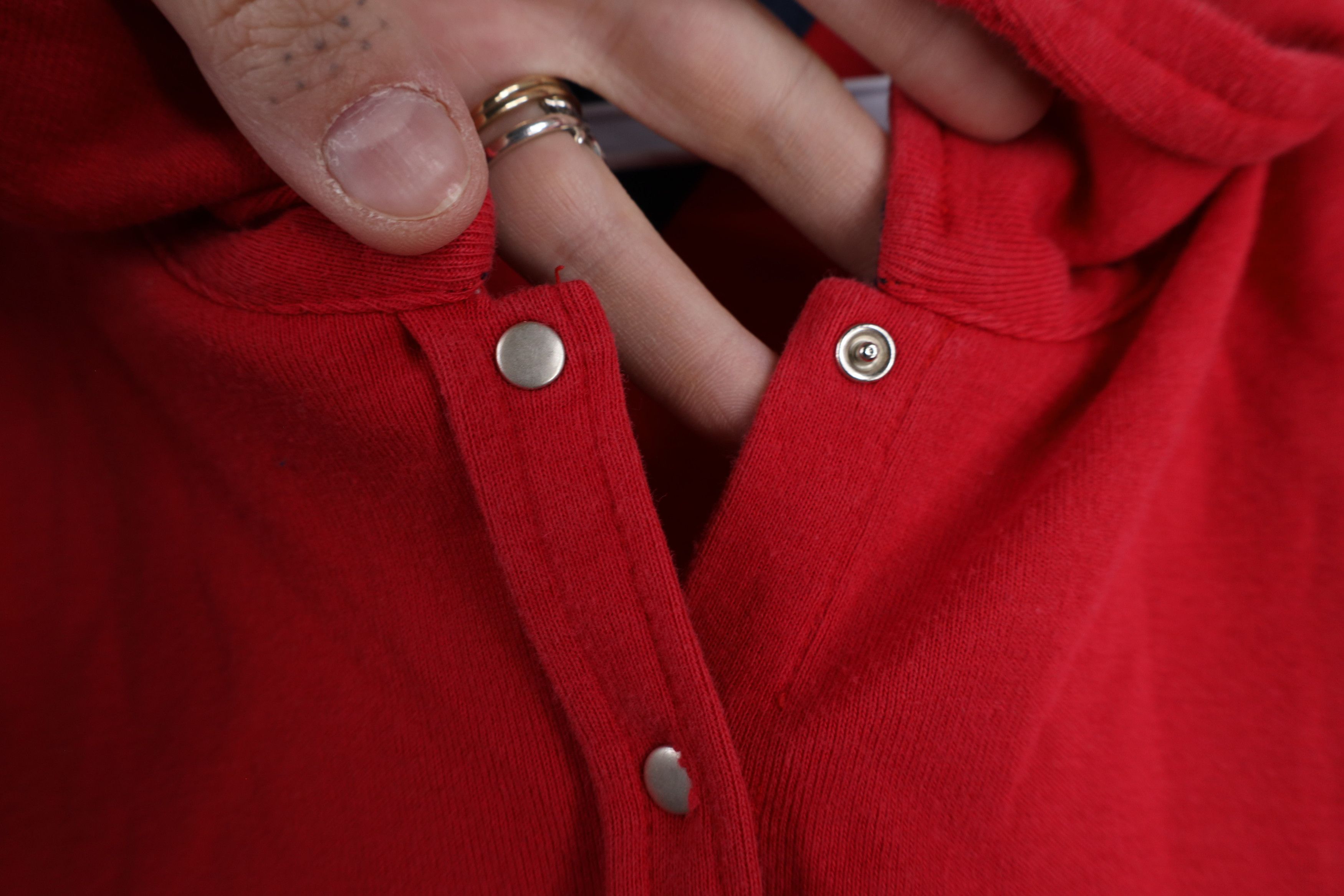Tommy Hilfiger × Vintage Vintage 90s Y2K Tommy Hilfiger Cropped Snap Button Shirt Red Size XL / US 12-14 / IT 48-50 - 7 Thumbnail