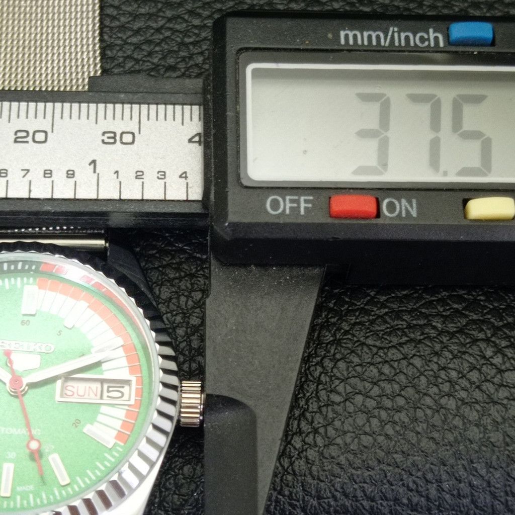 Seiko REFURBISHED VINTAGE SEIKO 5 AUTO JAPAN MENS WATCH a440680 Size 38 - 6 Thumbnail