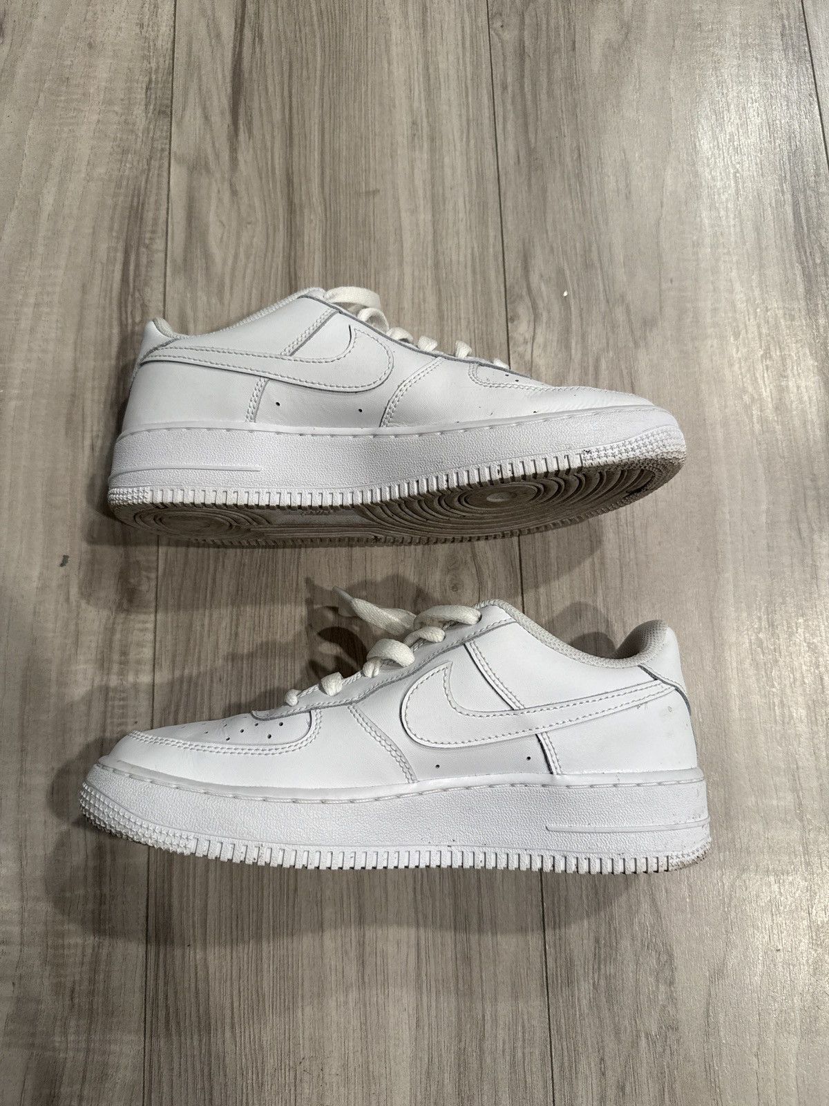 Nike Nike Air Force 1 LE Size US 6.5 / EU 39-40 - 5 Thumbnail