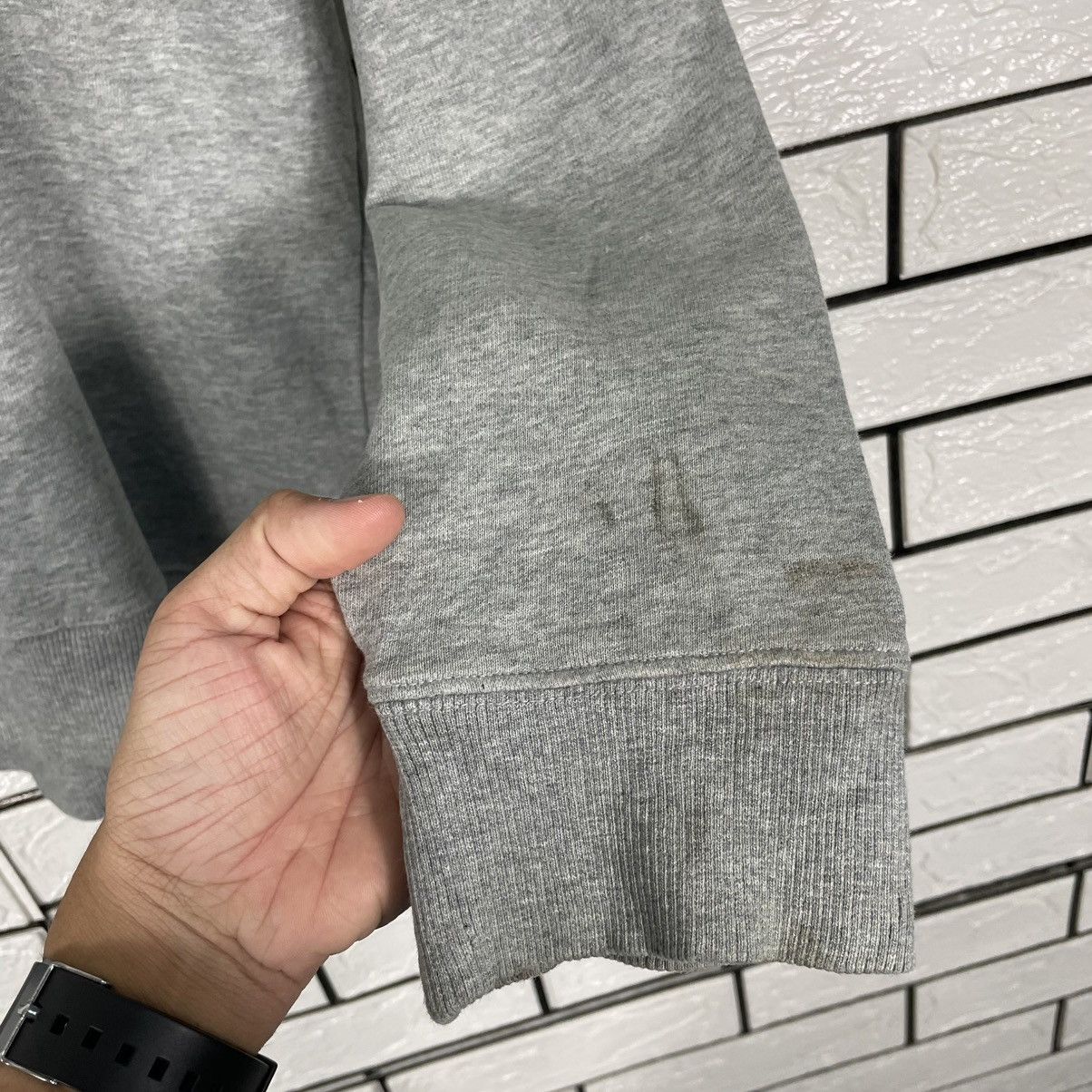 Japanese Brand Japanese Brand Afends Crewneck Gray Sweatshirt Size US M / EU 48-50 / 2 - 9 Thumbnail