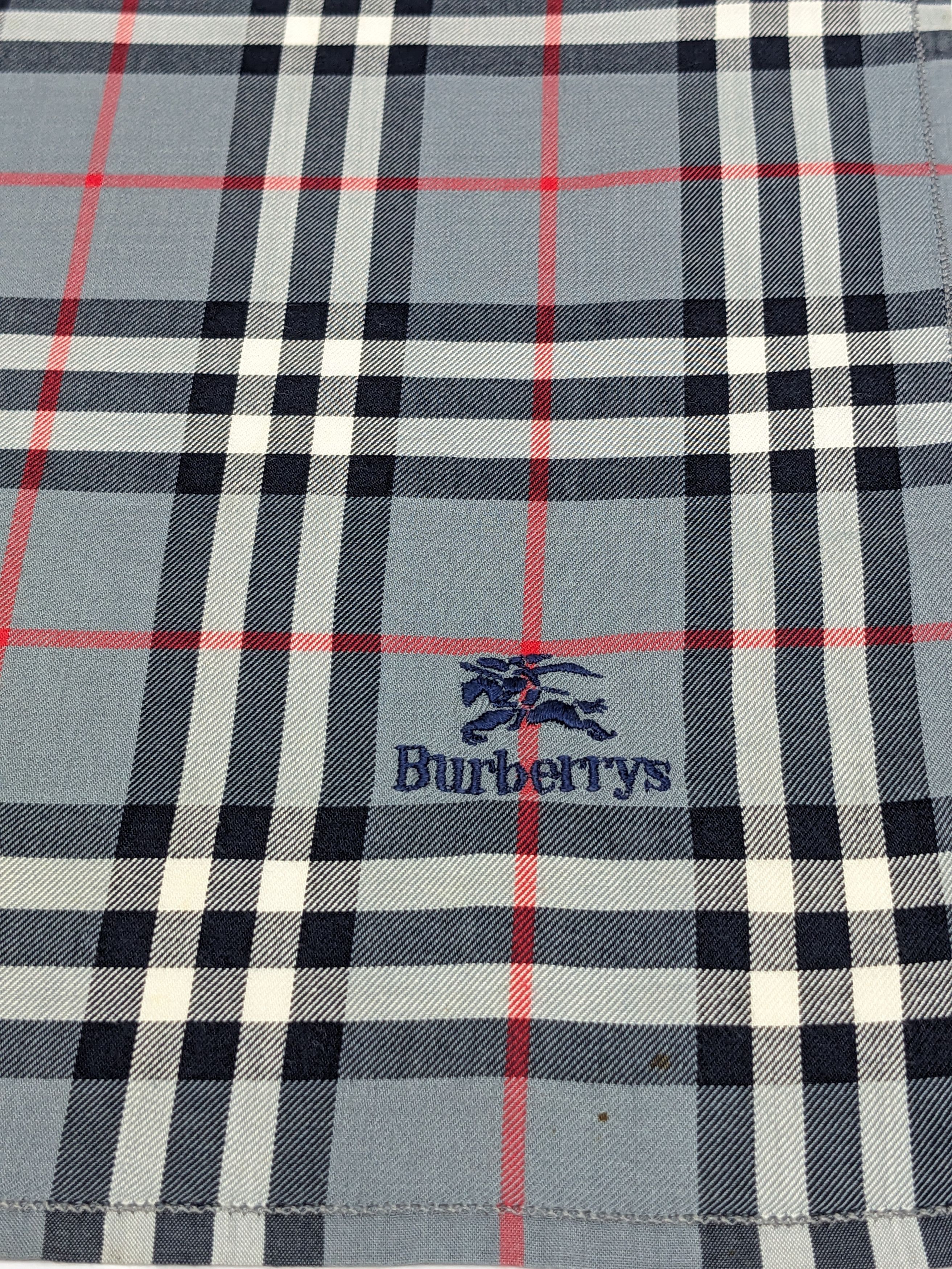 Burberry VINTAGE BURBERRYS LONDON NOVA CHECK HANDKERCHIEF Size ONE SIZE - 2 Thumbnail
