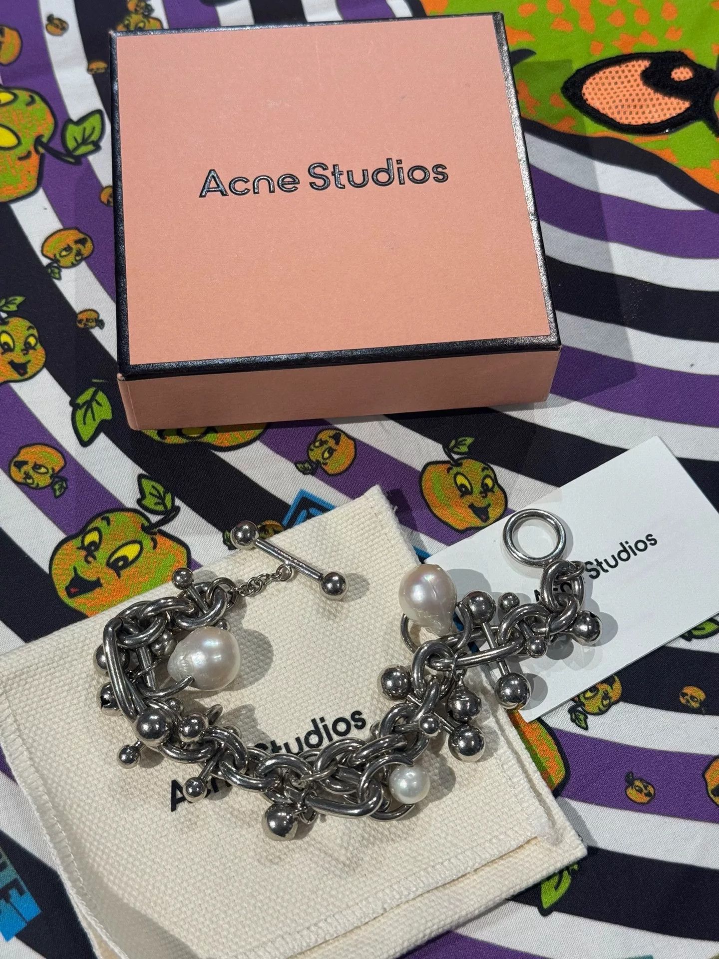 Acne Studios Acne Studios Baroque Pearl Bracelet Size ONE SIZE - 1 Thumbnail