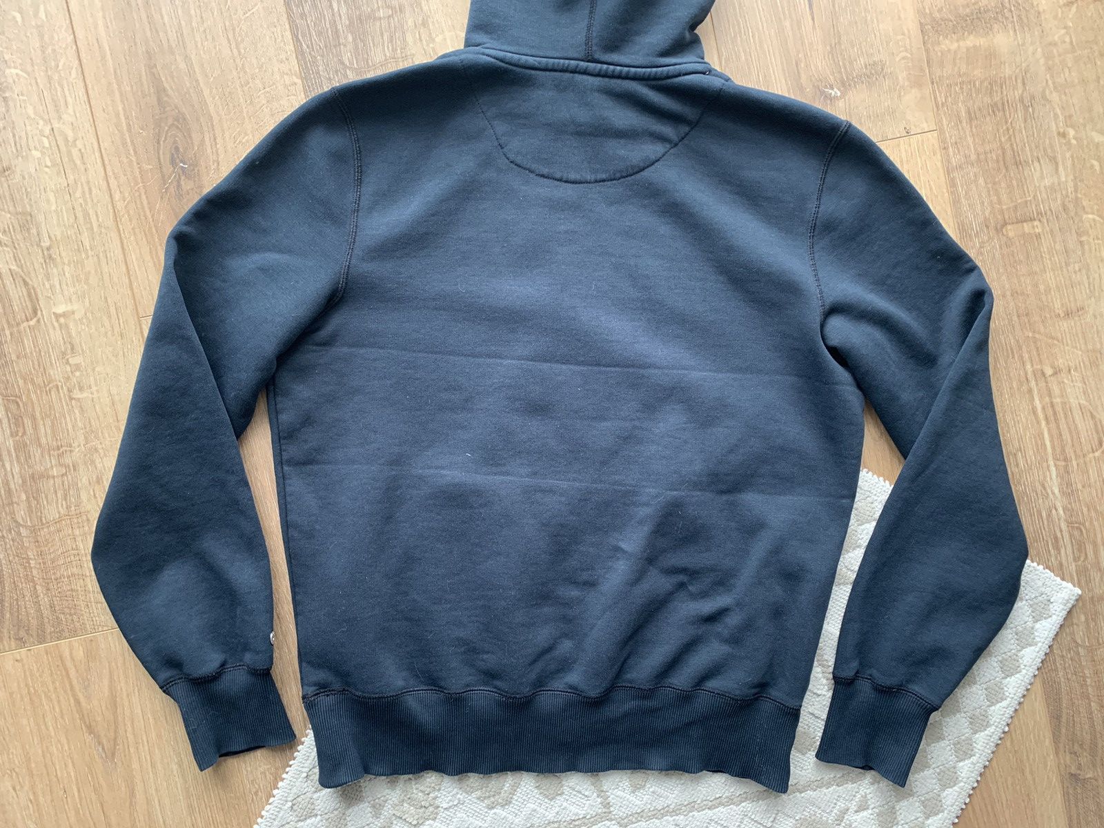 Nike Vintage Nike center logo big swoosh hoodie pullover Size US M / EU 48-50 / 2 - 5 Thumbnail