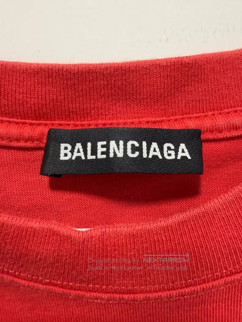 Balenciaga Balenciaga Red Letter Logo Short Sleeve, Size L Size US L / EU 52-54 / 3 - 3 Thumbnail