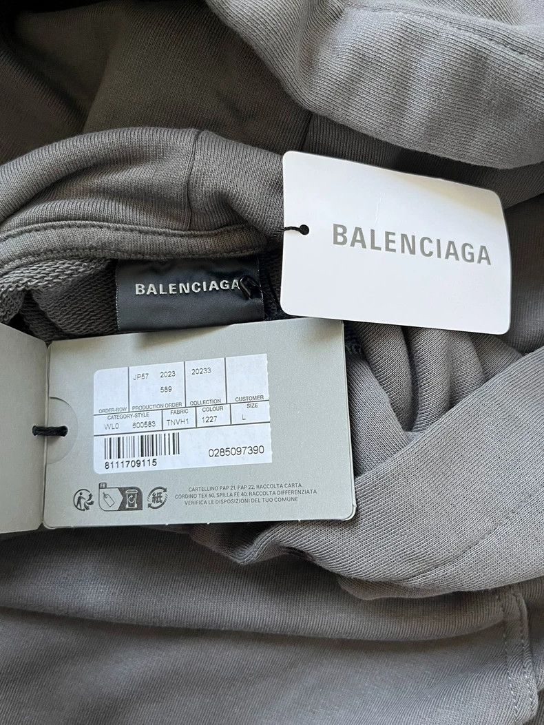 Balenciaga Balenciaga Solid Logo Long Sleeve Hoodie Size US L / EU 52-54 / 3 - 5 Thumbnail
