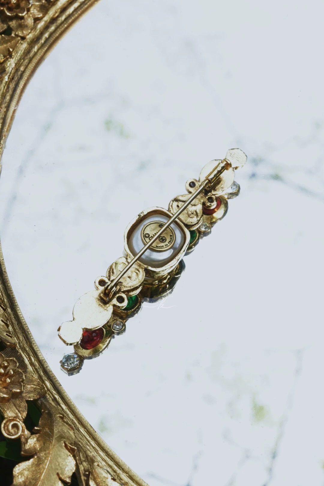 Chanel CHANEL Vintage Red Green Gripoix Bar Brooch Size ONE SIZE - 5 Thumbnail
