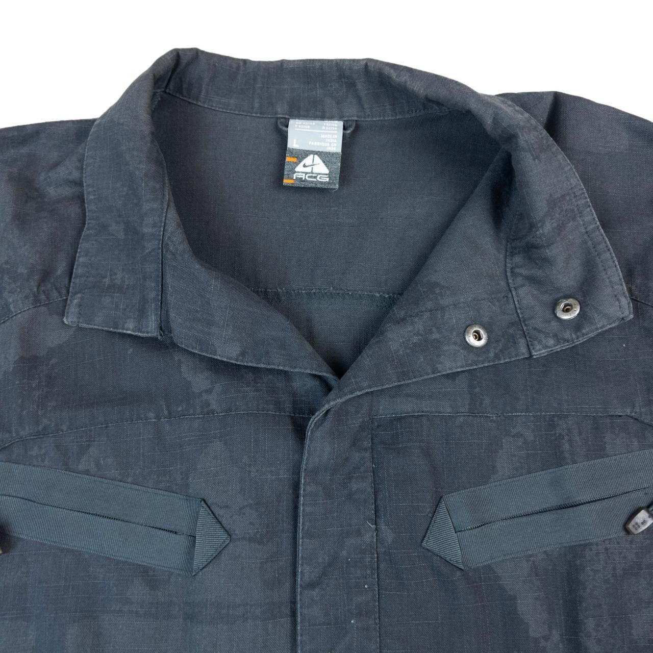 Nike ACG Vintage Nike ACG Multi Pocket Button Up Jacket Size L Size US L / EU 52-54 / 3 - 3 Thumbnail