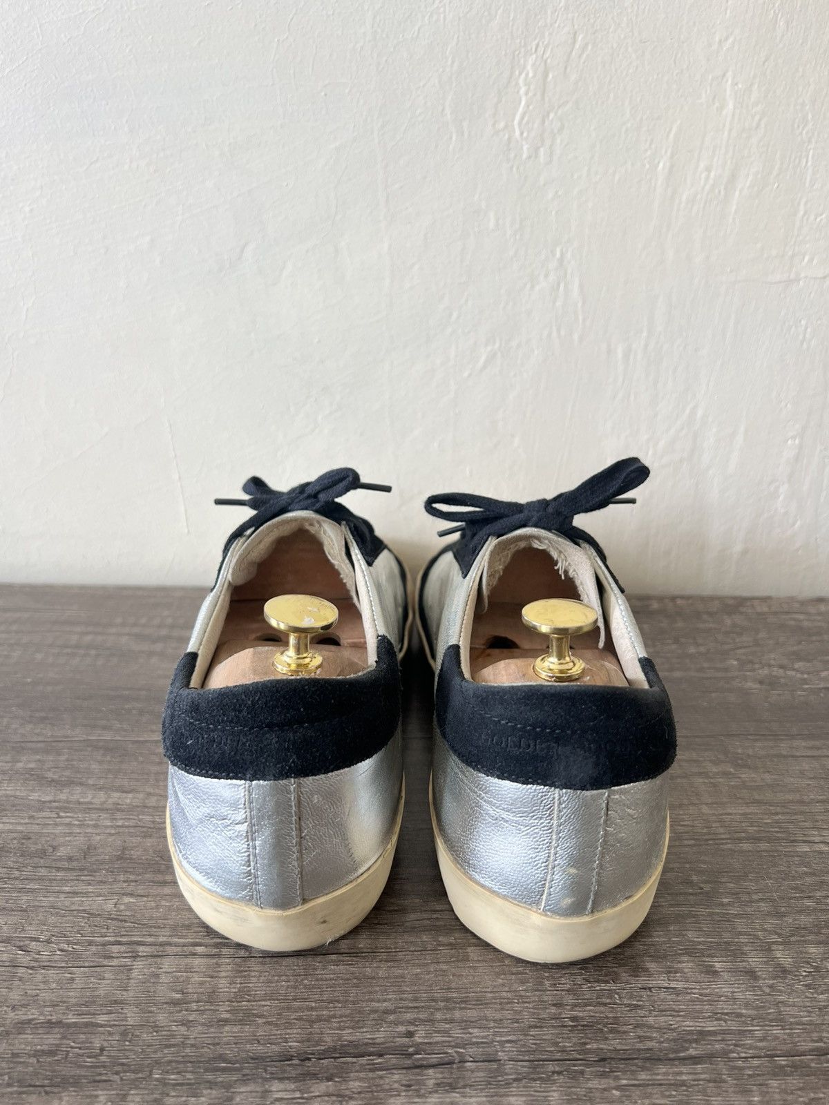 Golden Goose GOLDEN GOOSE SUPER STAR SNEAKERS DELUXE BRAND(GGDB) Size US 8 / EU 41 - 7 Thumbnail