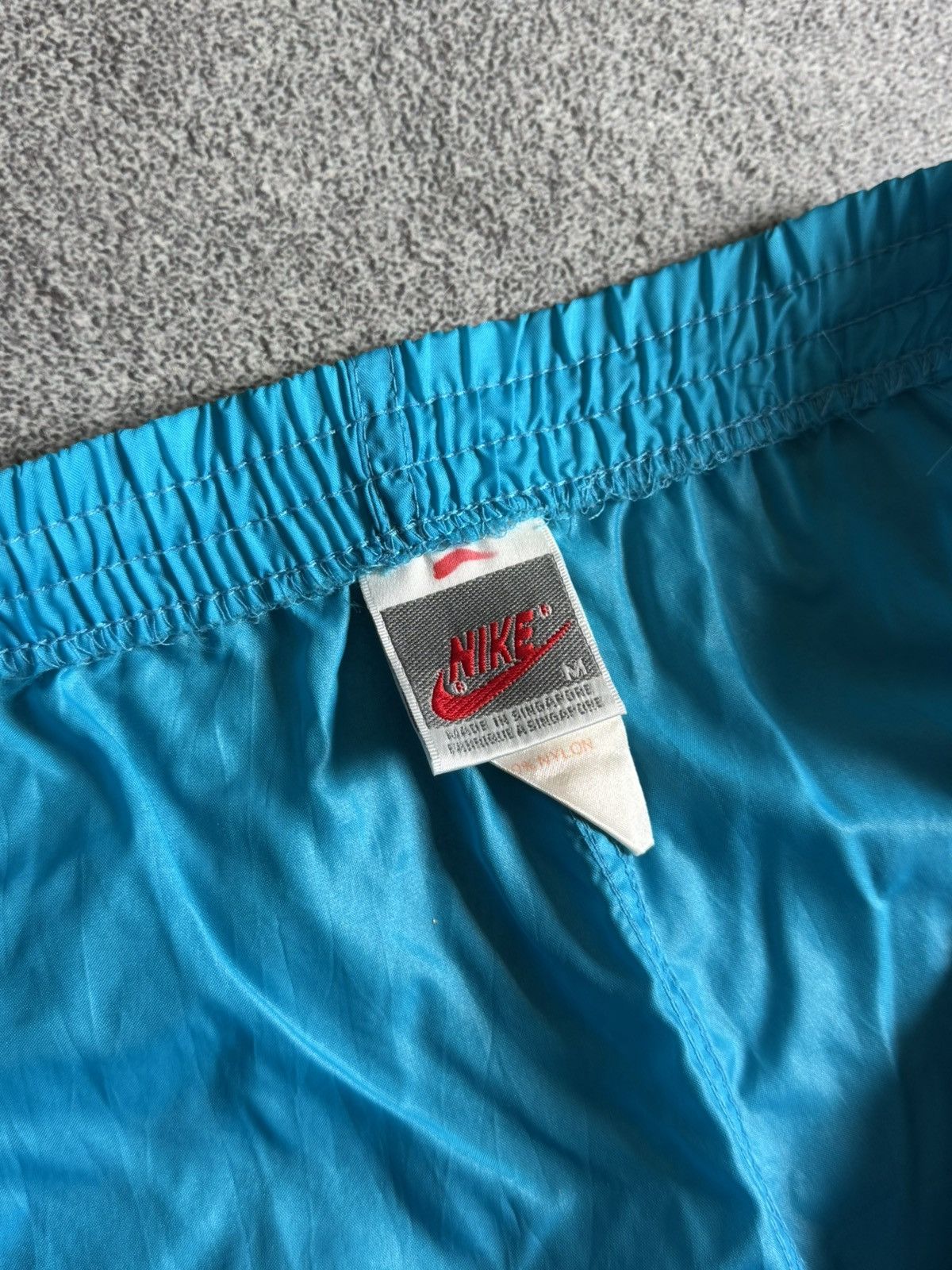 Nike Vintage 90s Nike Tracksuit Set Jacket + Pants Windbreaker Size US M / EU 48-50 / 2 - 16 Thumbnail