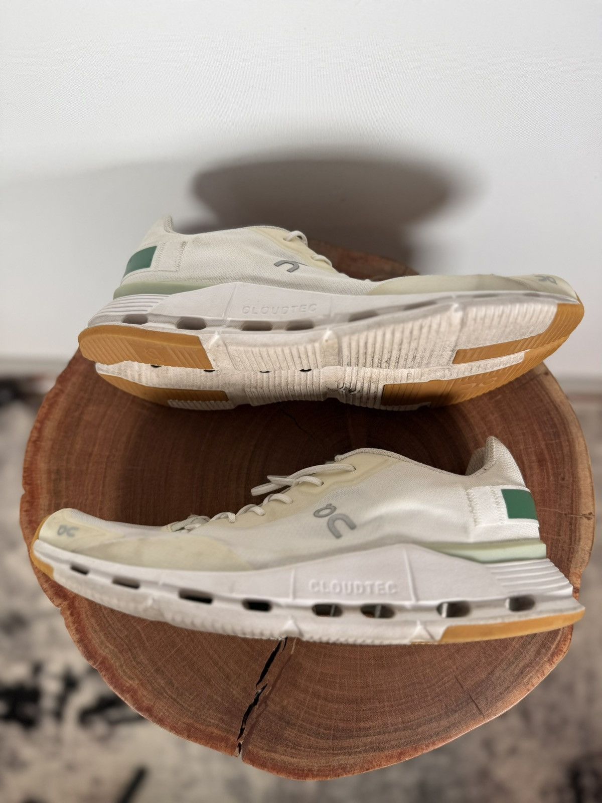 On ON Cloudnova Form 2 White Green Sneakers Size US 8 / EU 41 - 2 Thumbnail