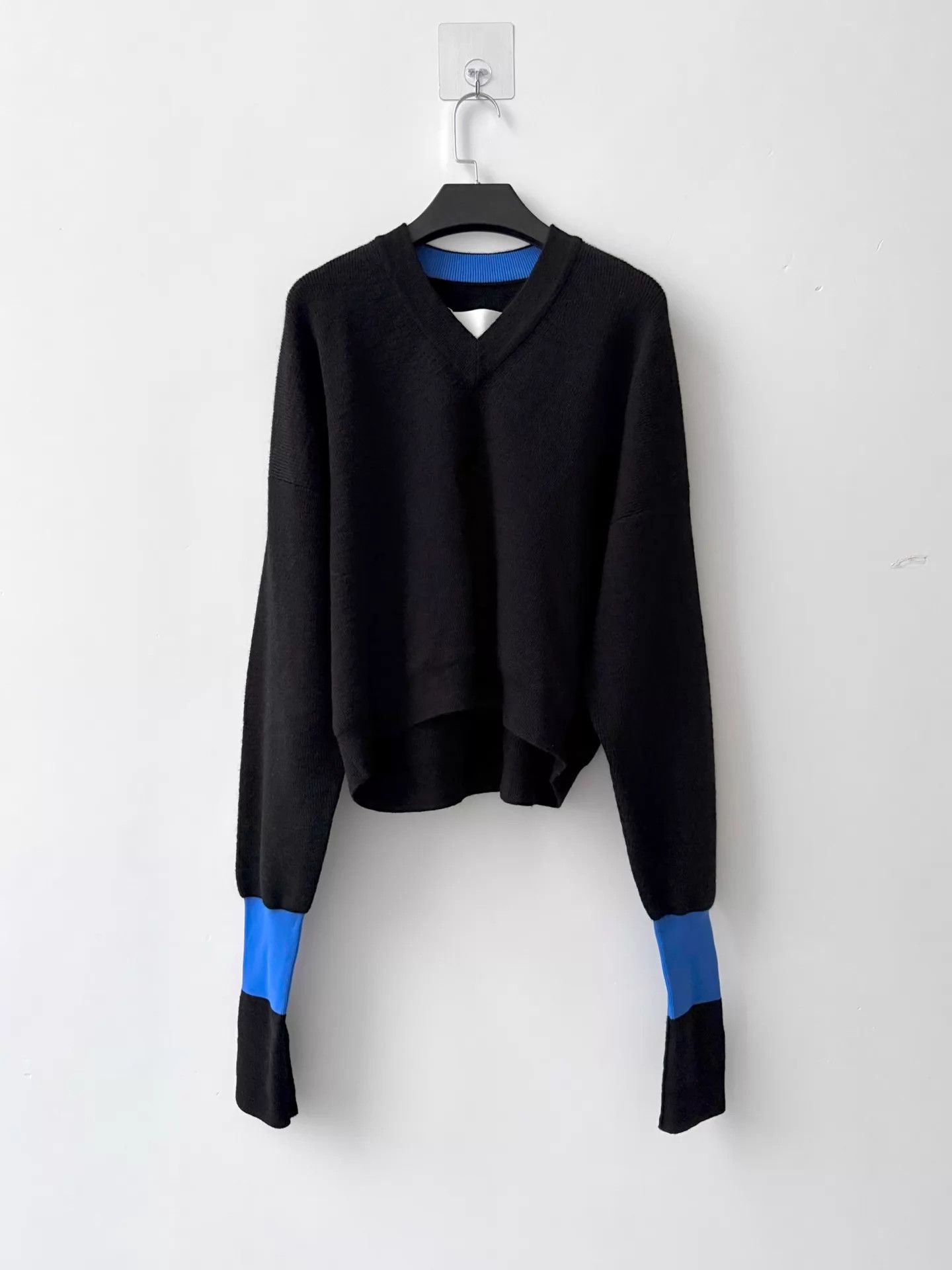 Maison Margiela Maison Margiela FW18 Colorblocked Wool LS Top Women's S Size S / US 4 / IT 40 - 1 Thumbnail