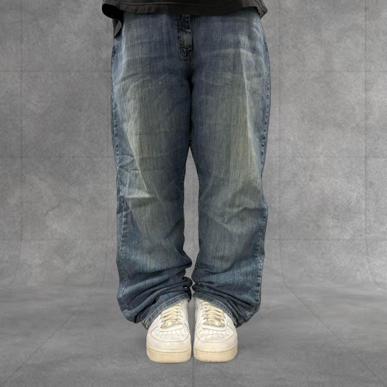 Vintage Crazy Vintage Y2K/2000s Baggy Relaxed Fit Workwear Streetwear Medium Wash Denim Jeans! Size US 38 / EU 54 - 1 Thumbnail