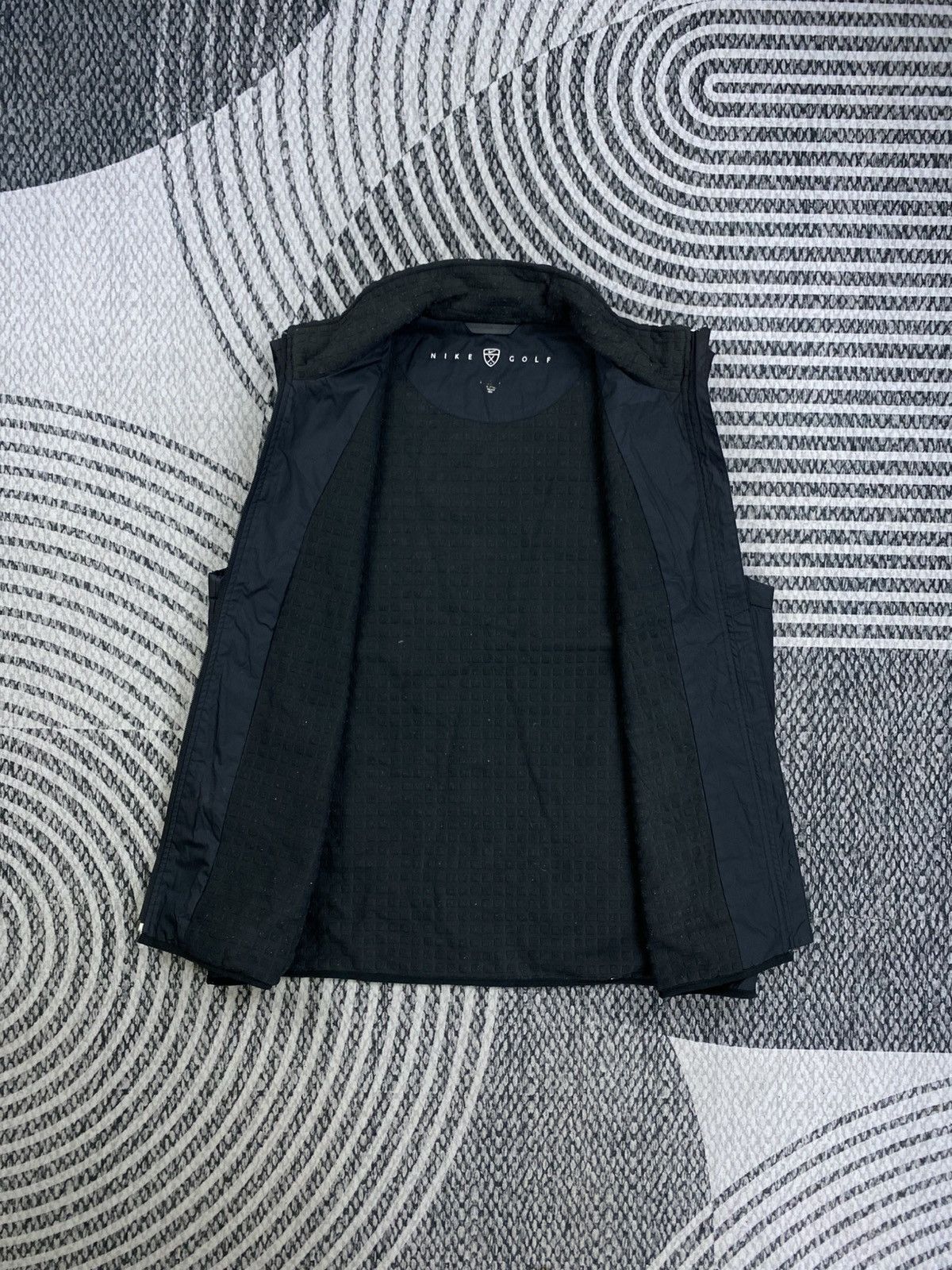 Nike Vintage Nike Golf Premium Black Zipper Vest Size US M / EU 48-50 / 2 - 6 Thumbnail