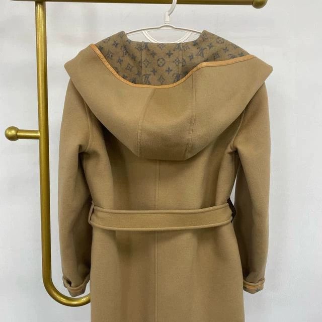 Louis Vuitton Louis Vuitton Khaki full print cashmere coat Size XS / US 0-2 / IT 36-38 - 2 Thumbnail