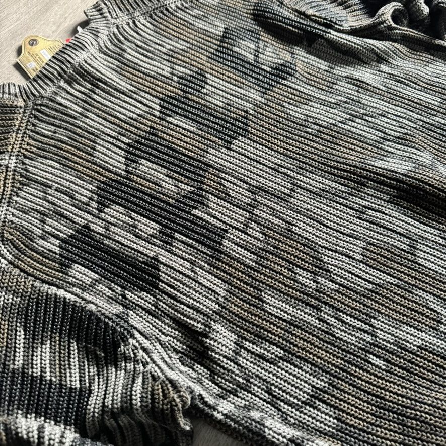 トップス Supreme Old English Printed Sweater Camo Supreme Old English Printed Sweater 