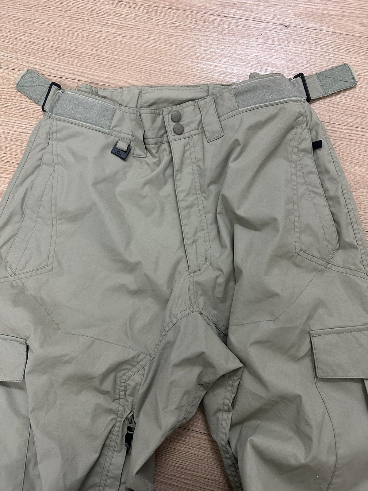 Beauty Beast × Quiksilver × Vintage Rare Vintage Quiksilver Gorpcore Baggy Parachute Pants Size US 33 - 19 Thumbnail