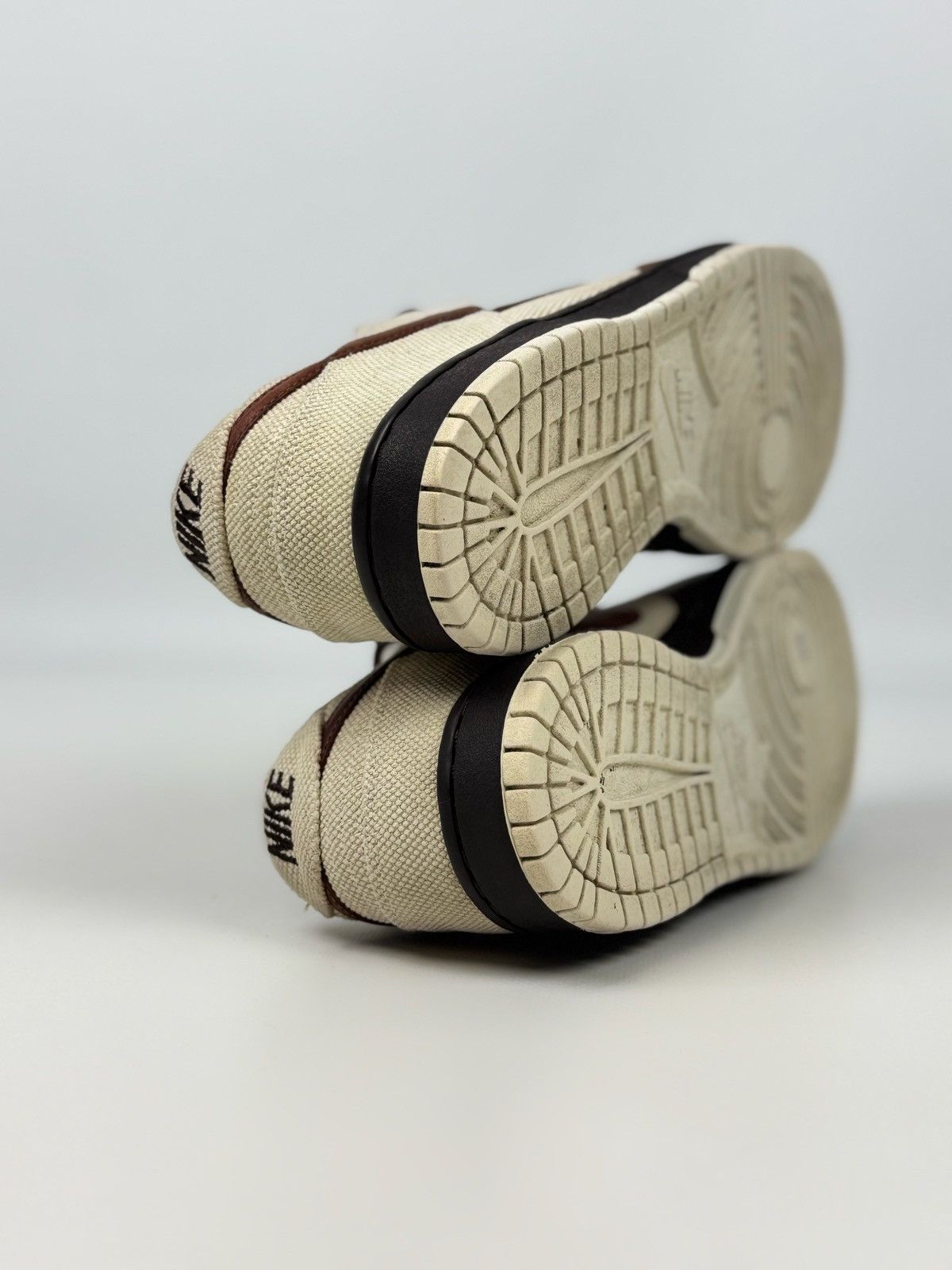 Vintage 00s Vintage Nike Dunk Low Premium Light British Tan Sneakers Size US 10 / EU 43 - 7 Thumbnail