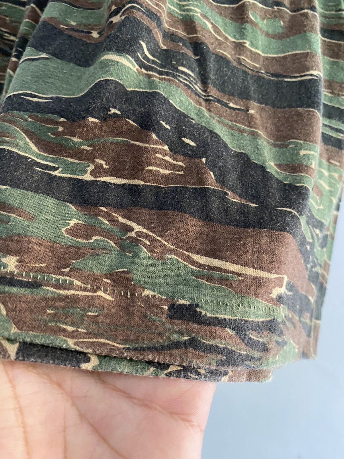 If Six Was Nine × Japanese Brand × Le Grande Bleu (L.G.B.) 1980s tiger camo tshirt Size US S / EU 44-46 / 1 - 4 Thumbnail