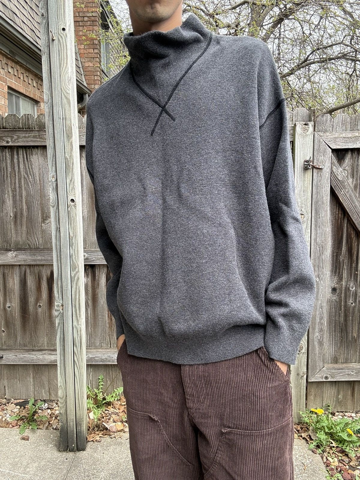 Banana Republic BR Charcoal Grey Mock Neck Sweatshirt Cropped Fit Size US L / EU 52-54 / 3 - 3 Thumbnail
