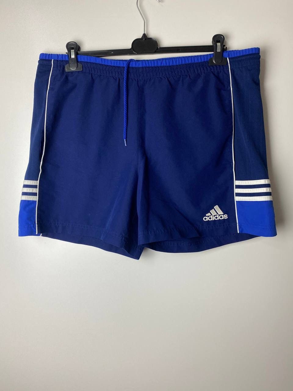 Vintage Adidas vintage shorts size M Size US 30 / EU 46 - 1 Thumbnail