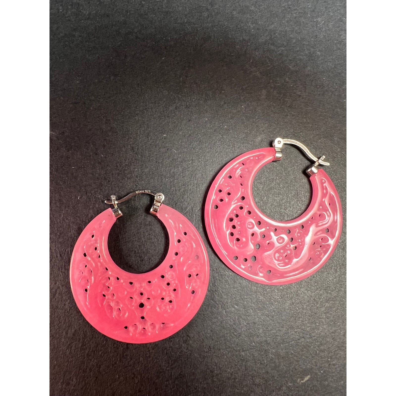 Other NEW pink jade carved dragon hoop earrings with 925 silver Size ONE SIZE - 1 Thumbnail